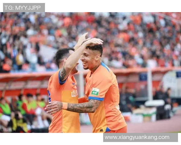 山东鲁能与重庆重播对决回顾2018年精彩瞬间与战术分析